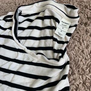 Old Navy Long Sleeve Swing Tee